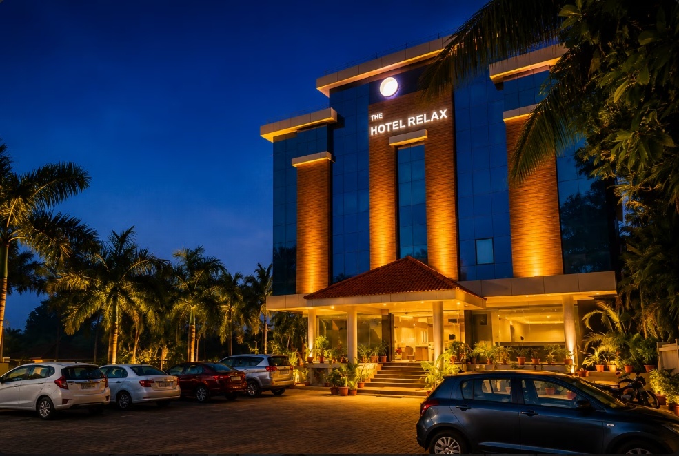 The Hotel Relax Facade & Surroundings