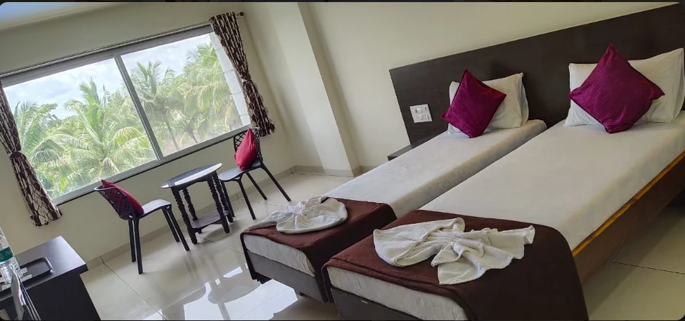 Standard Room, twin beds, at The Hotel Relax
